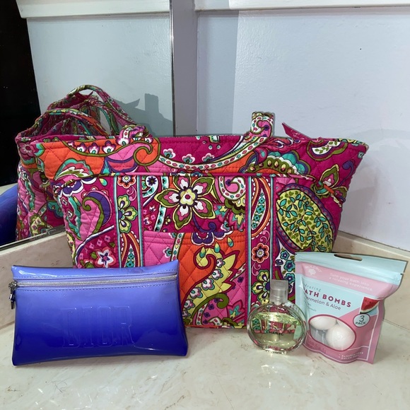 SOLD on ETSY Beautiful Vera Bradley Tote - Picture 16 of 16